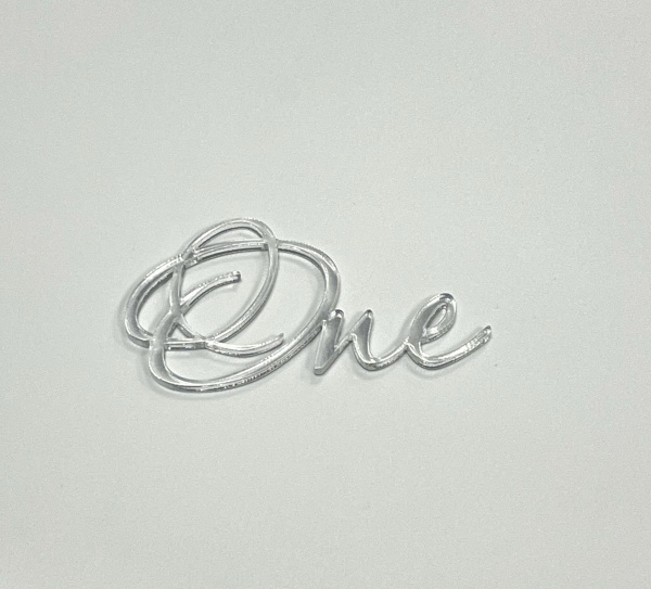 Акриловый топпер "ONE" серебро